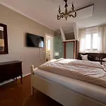Holland 캐프펜스타인