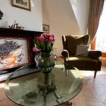 B&B Holland