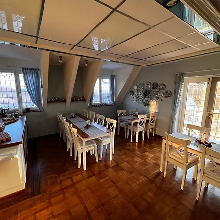 Holland فندق مبيت وإفطار