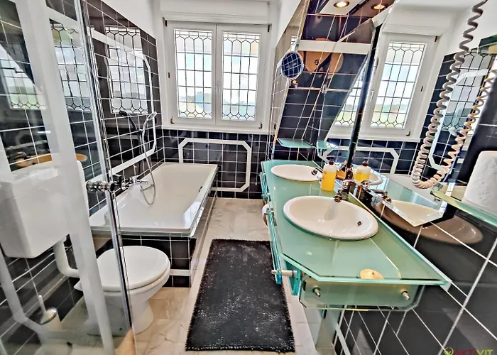 فندق مبيت وإفطار Holland *